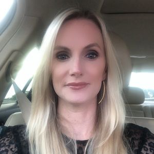 Meet your Posher, Jen